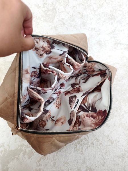 Косметичка для стайлера , пісочного кольору з квітковою підкладкою Sand/Brown flowers 65489 фото
