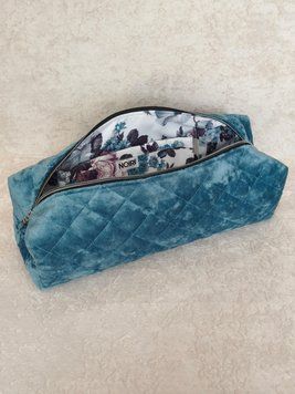 Косметичка для Dyson Airstrait , джинсового кольору з квітковою підкладкою Denim Blue/Blue flowers  00796 фото