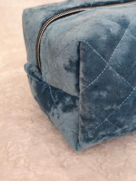 Косметичка для Dyson Airstrait , джинсового кольору з квітковою підкладкою Denim Blue/Blue flowers  00796 фото