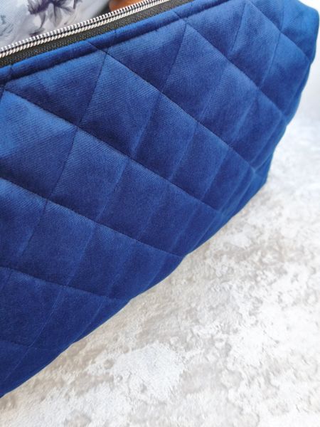 Косметичка для стайлера Dyson , синя з квітковою підкладкою Royal blue / blue flowers  00284 фото